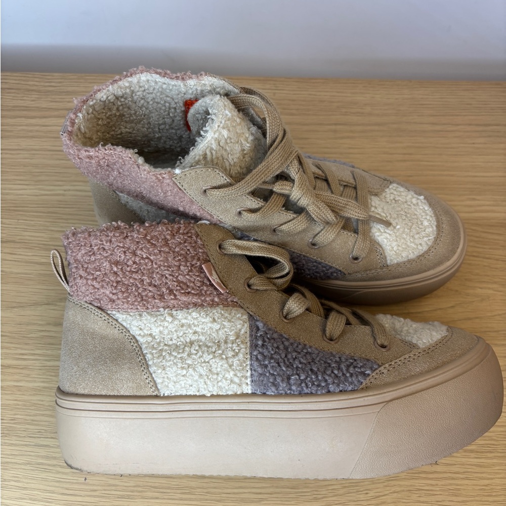 Rocket Dog Colorblock Sherpa High-Top Platform Sneakers Woman’s 6.5